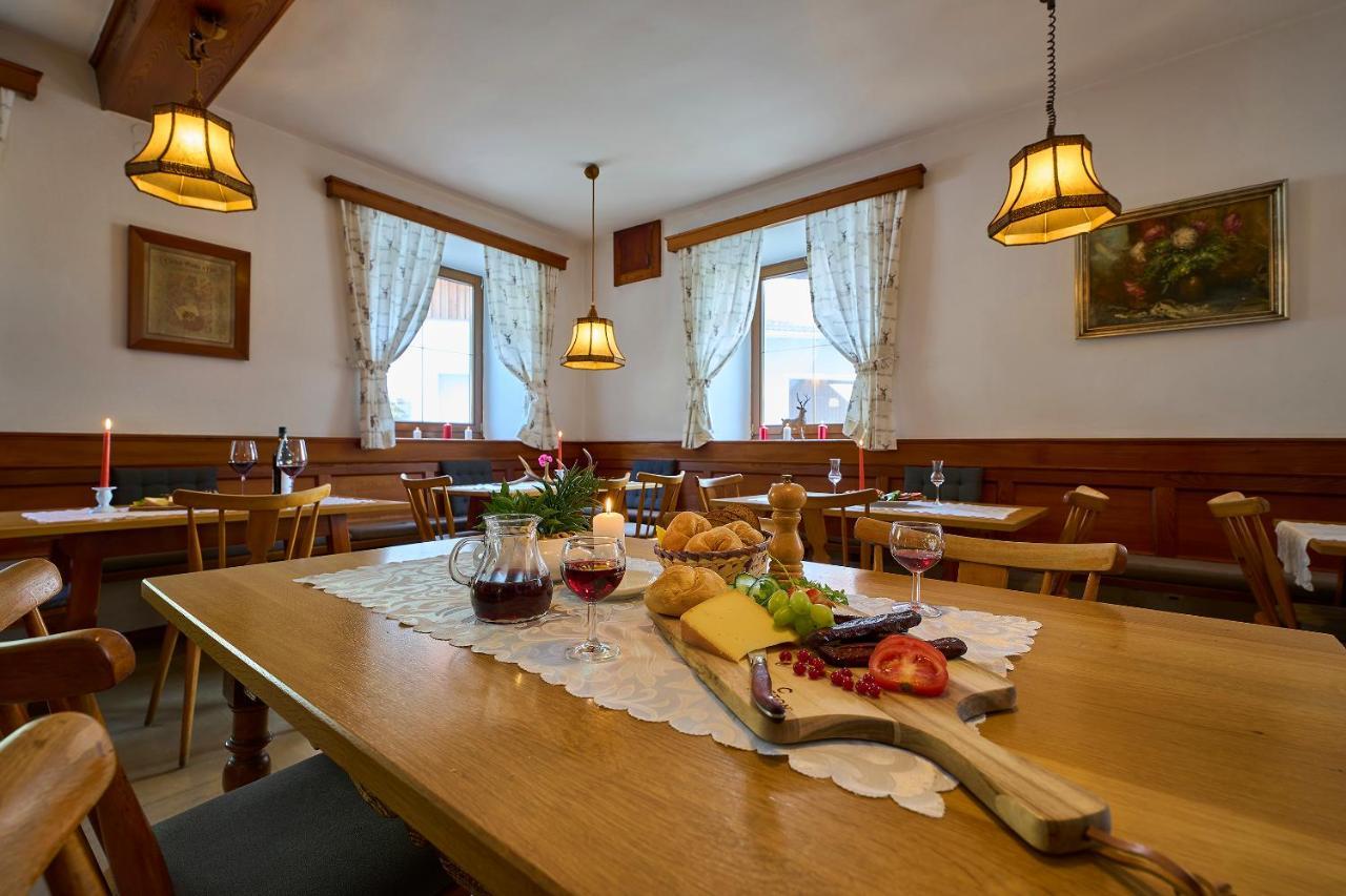 Gasthof Lamm Sankt Jodok am Brenner 外观 照片